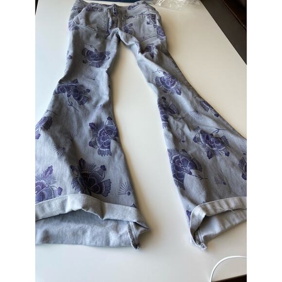 We the free women’s flower design bell bottom flare jeans size 24 - Picture 5 of 5